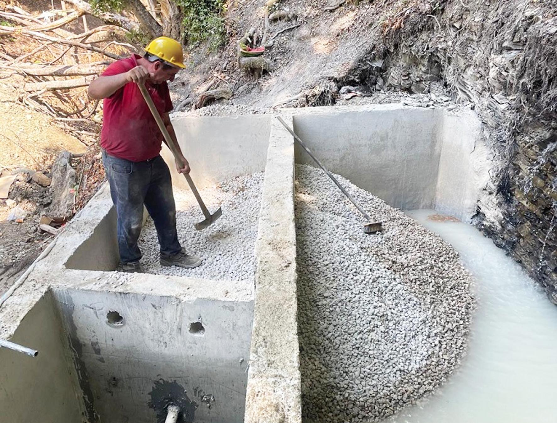 SEMETLİ MAHALLESİ’NDE TANKERLE SU TAŞIMA DÖNEMİ SONA ERDİ